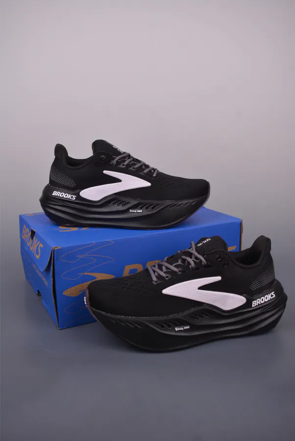 Brooks Hyperion Max 2 Lightweight Running Shoes