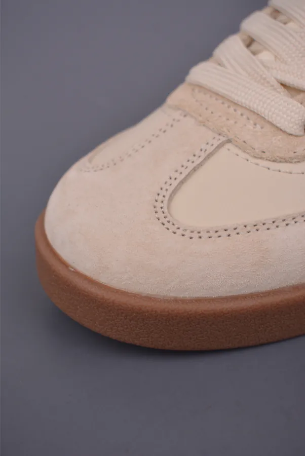 PUM ub Li Era Lightweight Slip resistant Low top Sneaker