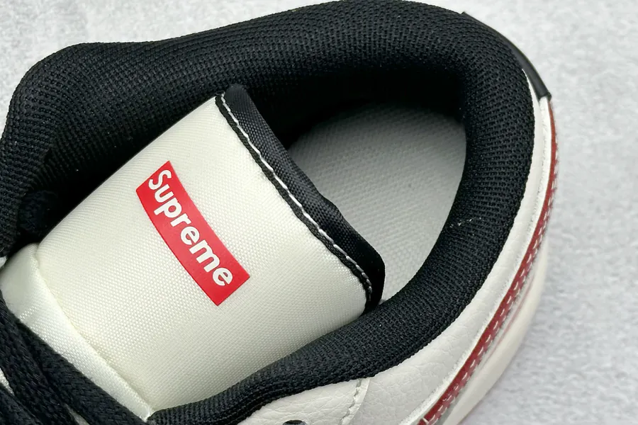 Air Jordan 1 Retro Low x Supreme White Black Red Swoosh