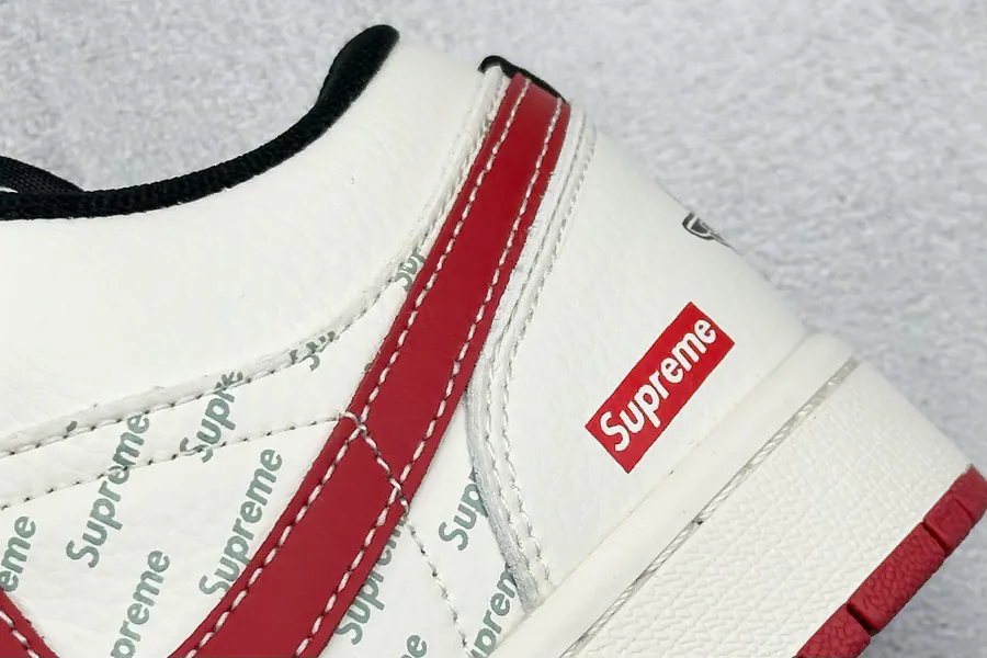 Air Jordan 1 Retro Low x Supreme White Black Red Swoosh