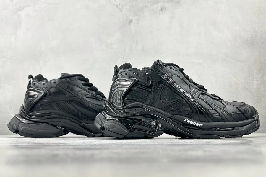 BAL Runner Black