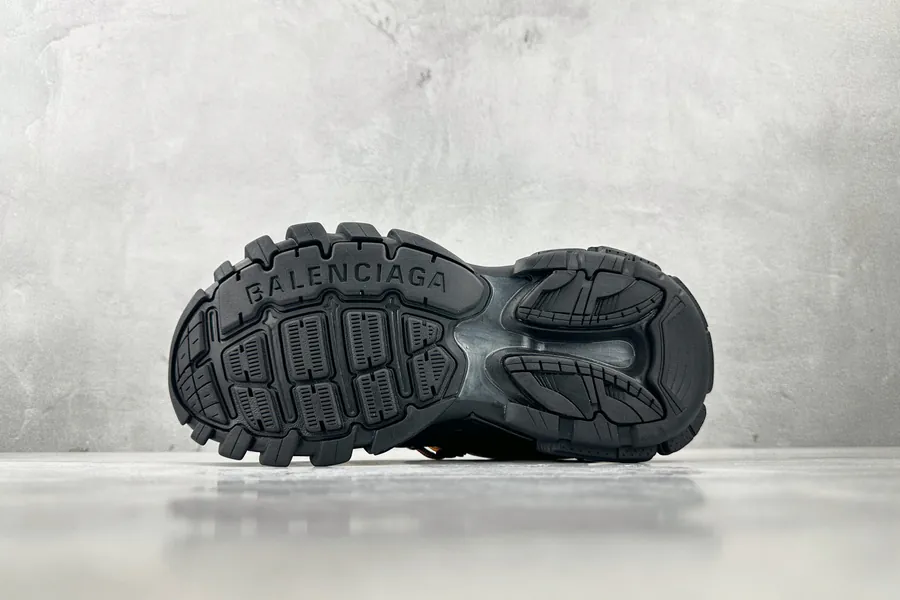 BAL Tra Trail Black