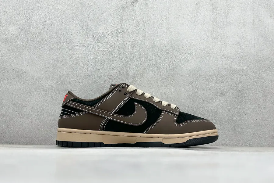 Nike SB Dunk Low x The North Face Bucket Bag