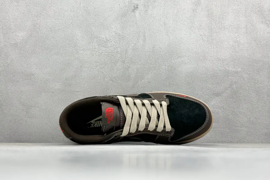Nike SB Dunk Low x The North Face Bucket Bag