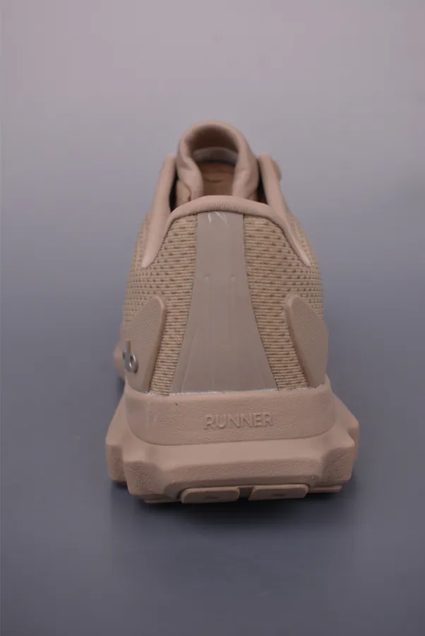 Alo Runner Mode Comfortable and Minimalist Low Top Sneakers