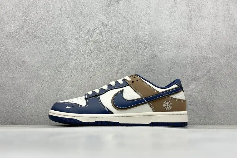 NIKE SB Dunk Low x Stone Island Bucket Bag
