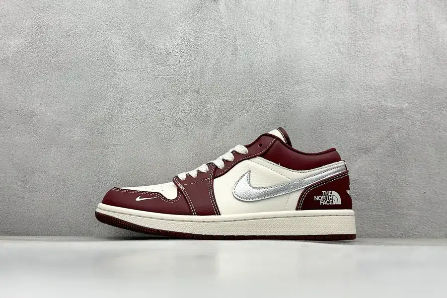 Air Jordan 1 Retro Low x The North Face