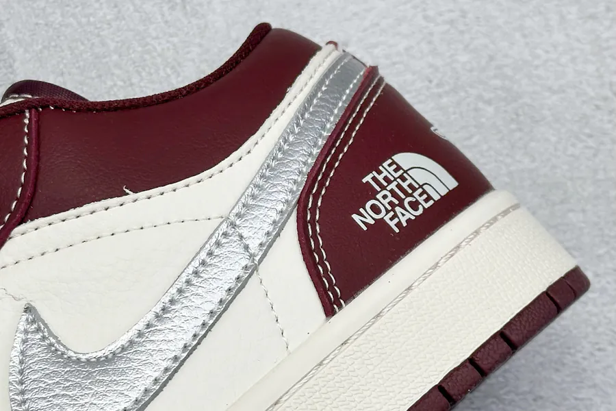 Air Jordan 1 Retro Low x The North Face