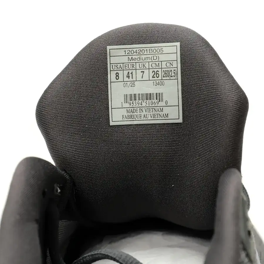Brooks Ghost Max 2 Premium Running Shoes with Wide Fit and Enhanced Cushioning