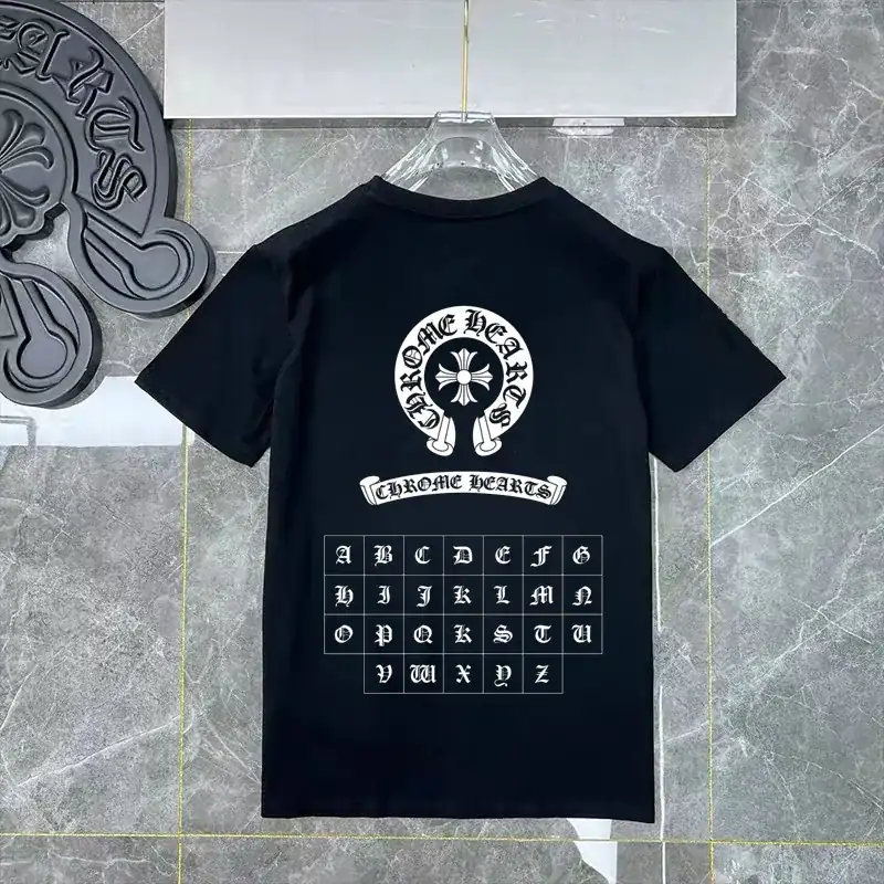 D43 Crocs Black and White New Short Sleeve T Shirt