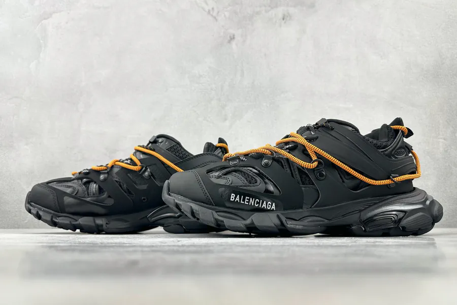BAL Tra Trail Black