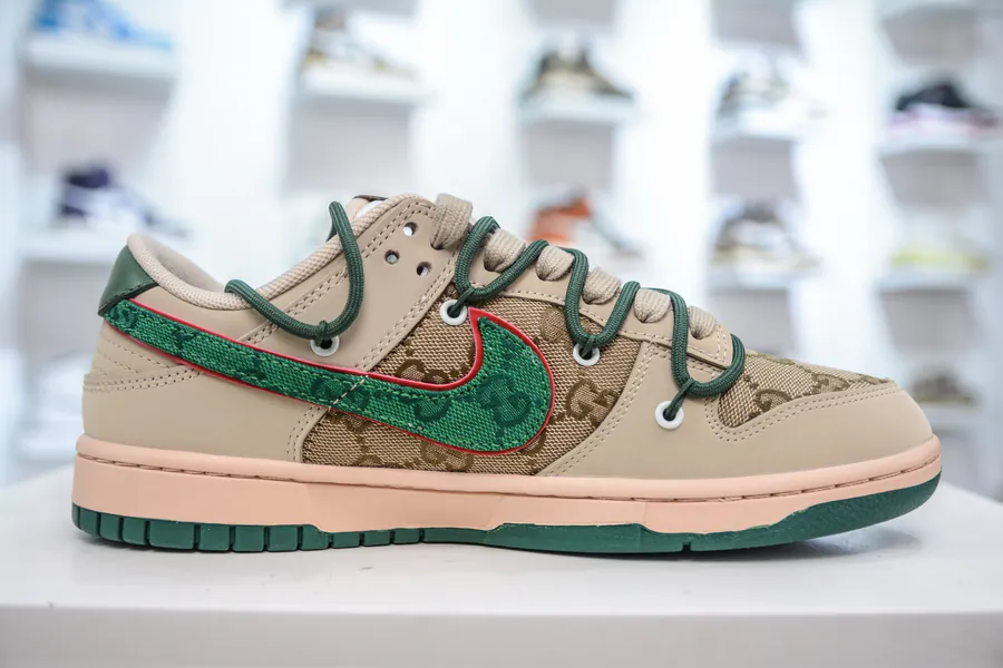 SB Dunk Low x Collaboration Brown Green Straps