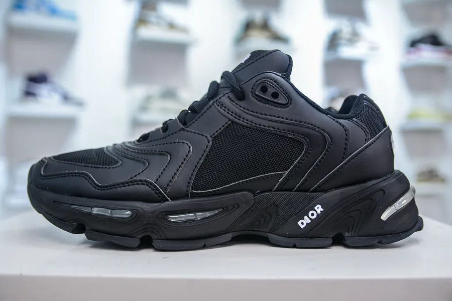 DIO Low Top Mesh Sneakers with Logo
