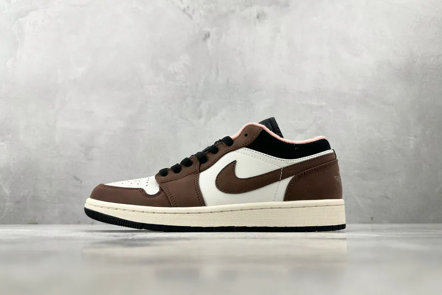 Jordan Air Jordan 1 Low in Small Mocha and White Brown