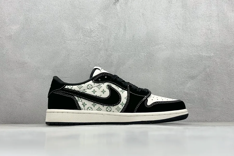 Fraent x Travis Scott x Air 1 Low 三方联名倒钩鞋
