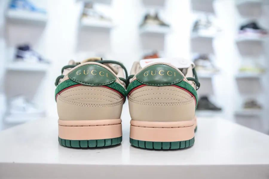 SB Dunk Low x Collaboration Brown Green Straps