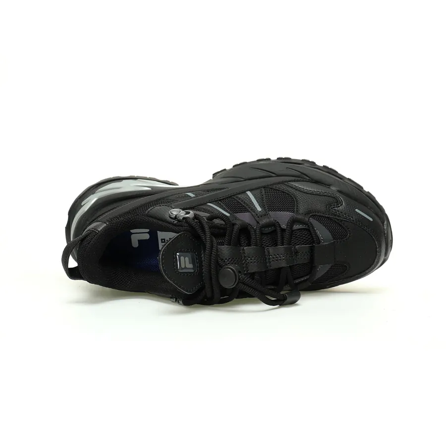 Fila Fusion Comet Comet Low Top Sporty Dad Sneakers in Black Silver