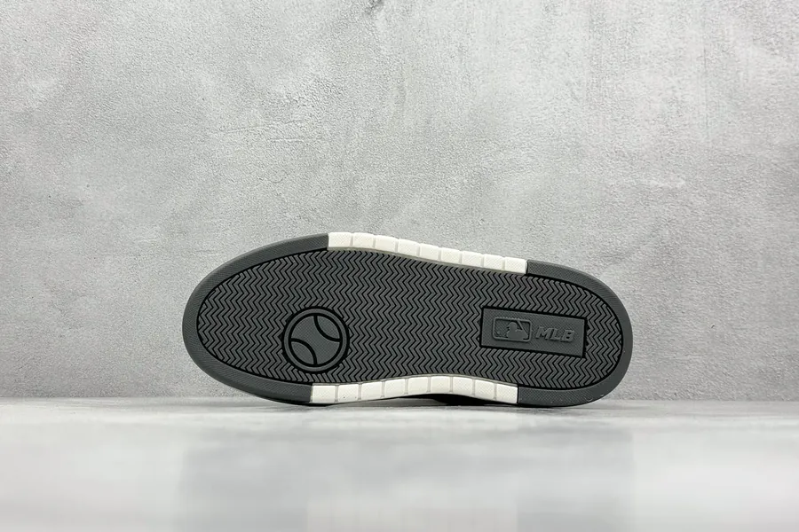 MLB Chunky Liner Sneaker Collegiate Style
