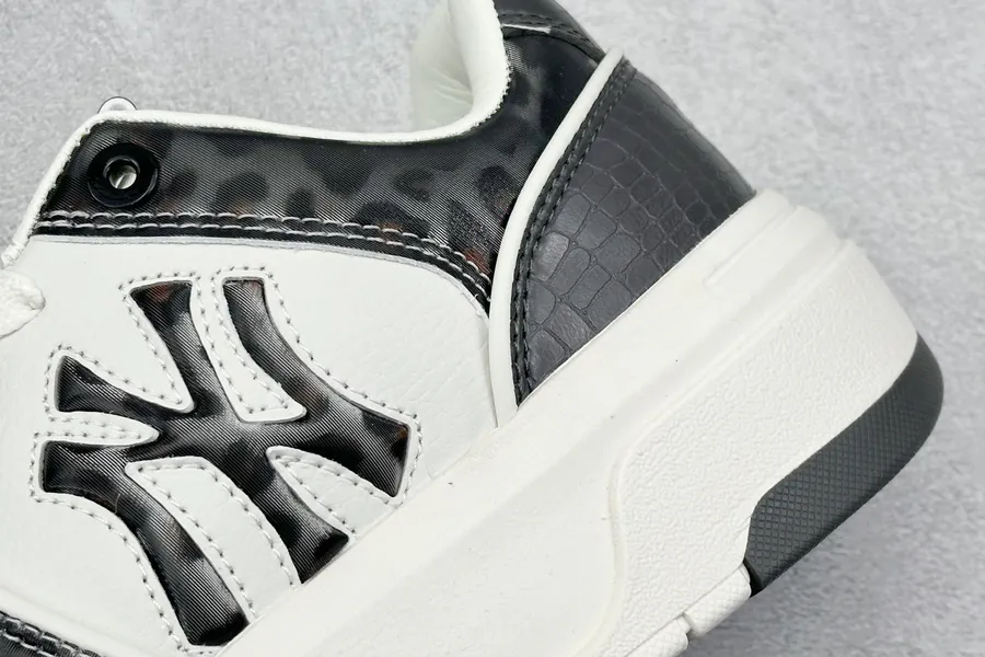 MLB Chunky Liner Sneaker Collegiate Style