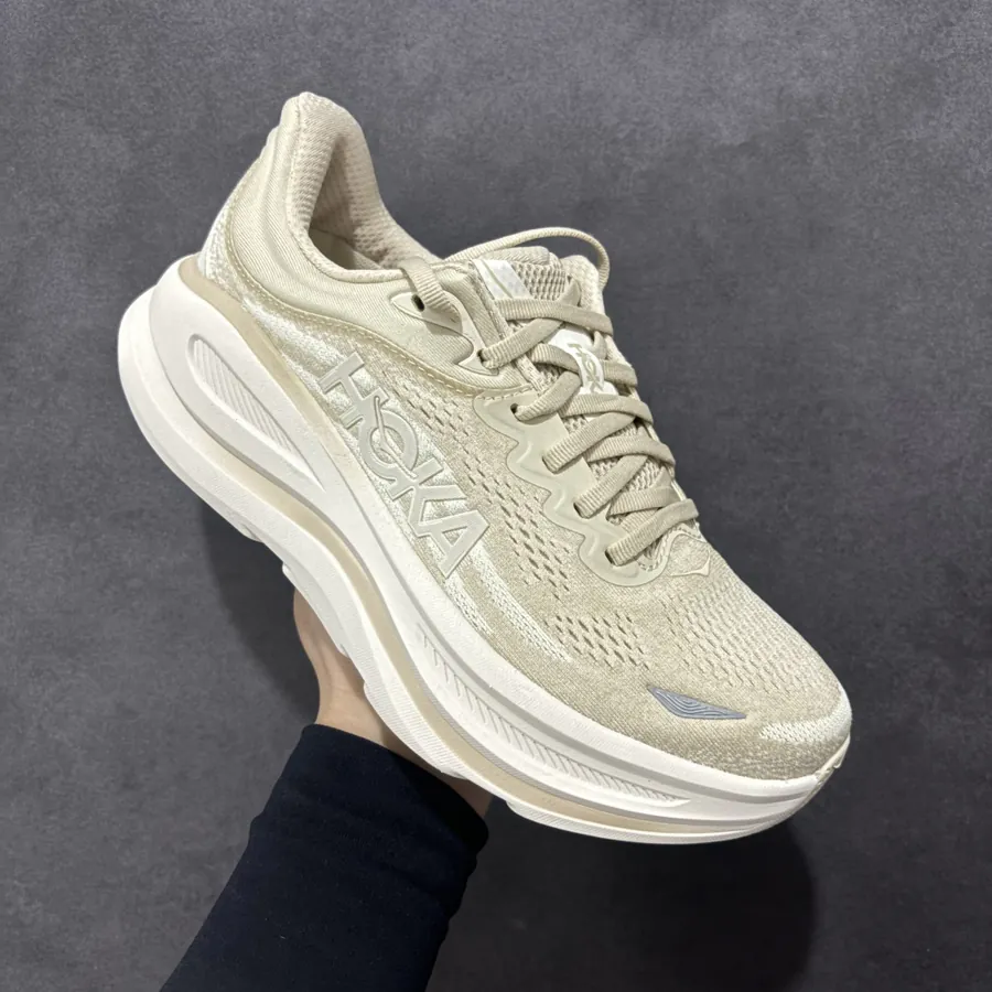 Hoka One One Bondi 9 Wide Comfortable and Durable Running Shoes