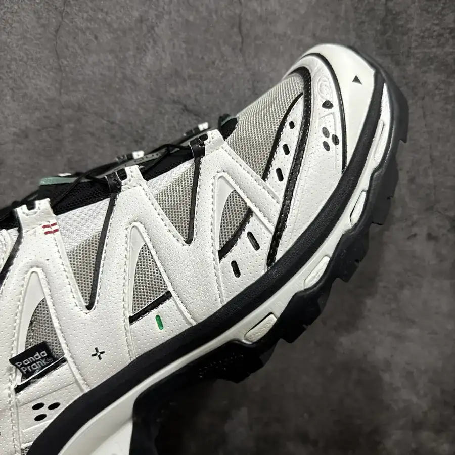 Salomon PandaPark x XT QUEST ADV Custom Graffiti Sneaker