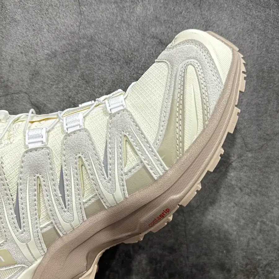 SALOMON XA PRO 3D Low Top Running Shoes Vanilla and Beige