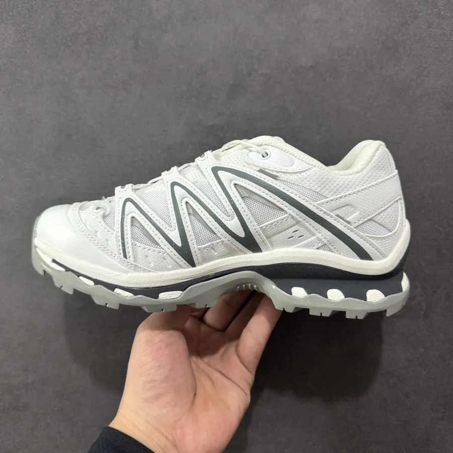 Salomon XT QUEST ADV Trendy Outdoor Trail Running Shoes
