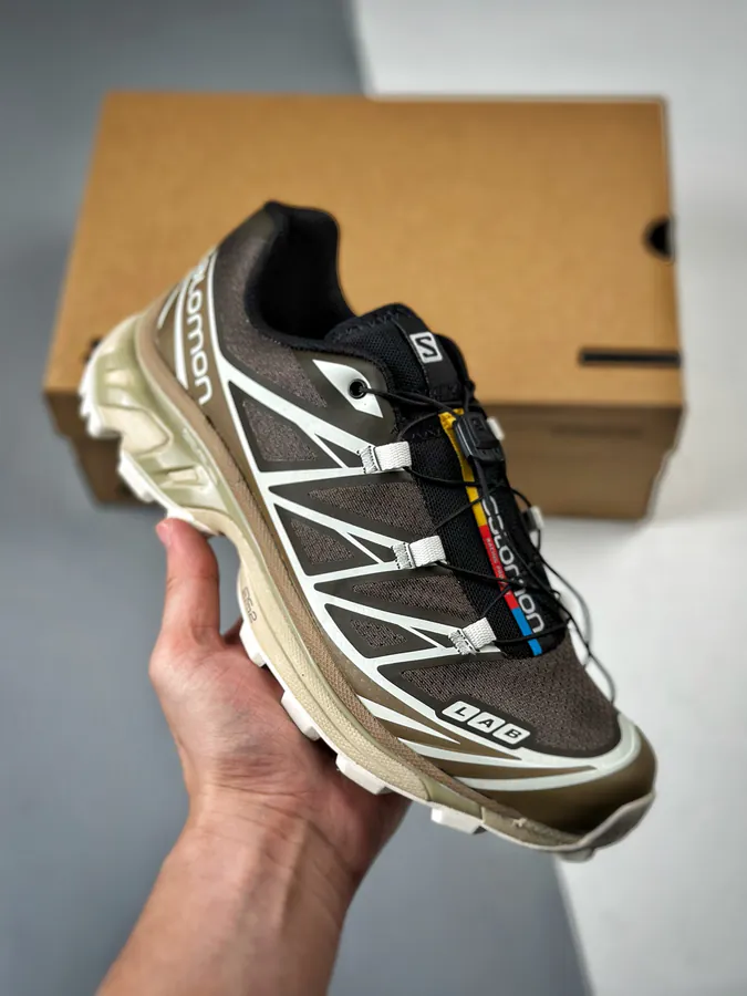 Salomon XT 6 Retro Tech Sneaker
