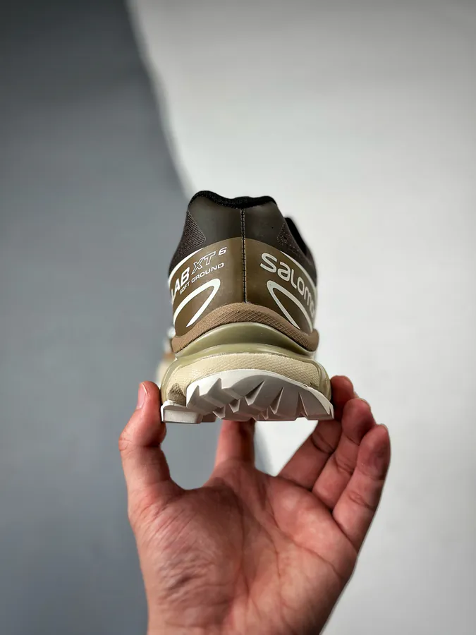 Salomon XT 6 Retro Tech Sneaker