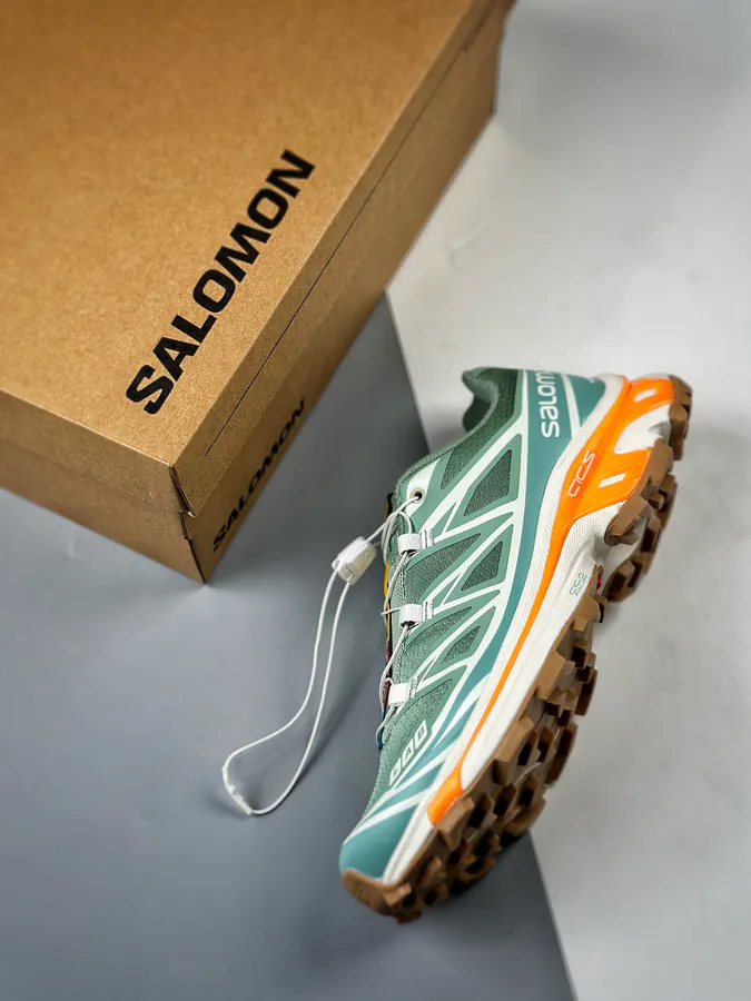 Salomon XT 6 Vintage Tech Sneaker