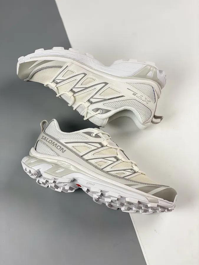 Salomon XT 6 EXPANSE Trendy Trail Running Shoes