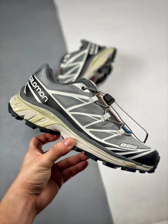 Salomon XT 6 EXPANSE Trendy Outdoor Running Shoes