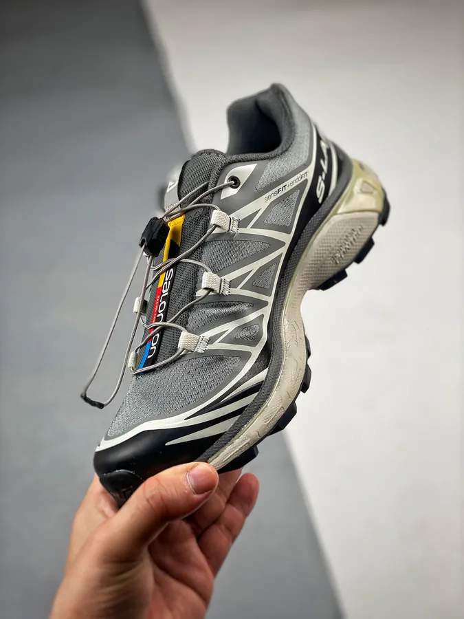 Salomon XT 6 EXPANSE Trendy Outdoor Running Shoes