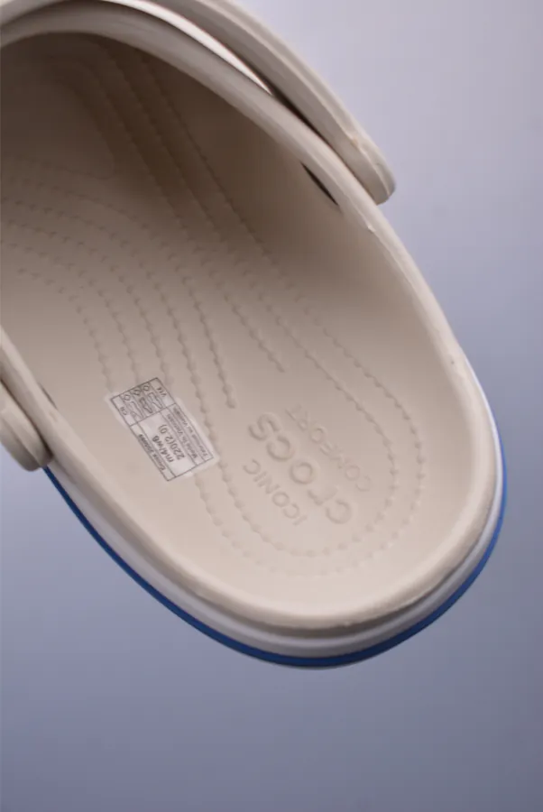 Crocs Belay Lightweight Summer Sandals with Classic Design