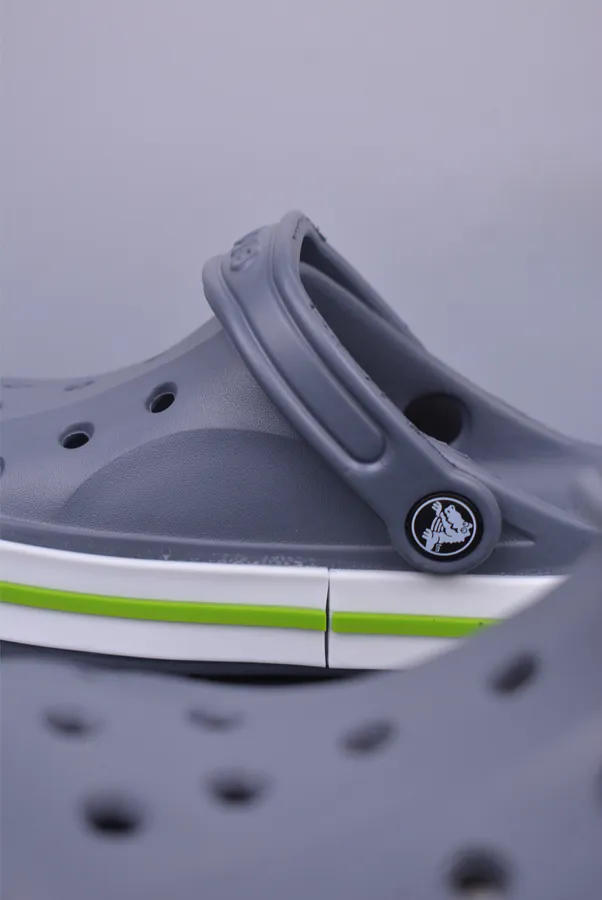 Crocs Belay Lightweight Summer Sandals with Classic Design