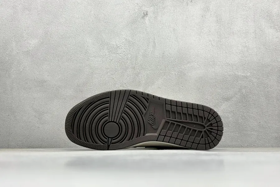 Fraent x Travis Scott x Air 1 Low 三方联名 Low Sneaker