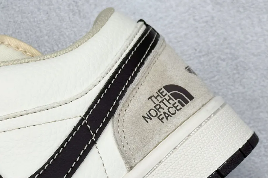 Fraent x Travis Scott x Air 1 Low 三方联名 Low Sneaker