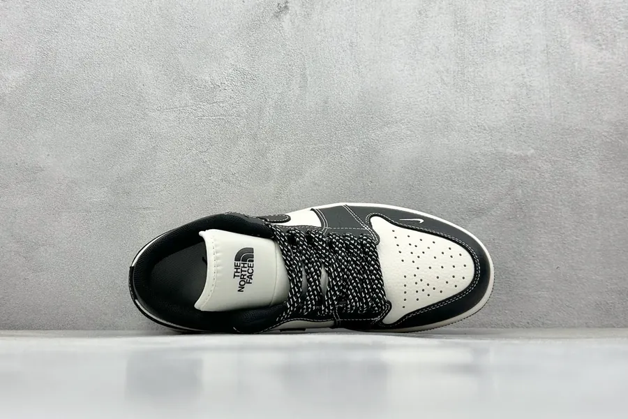 Fraent x Travis Scott x 1 Low Exclusive Original