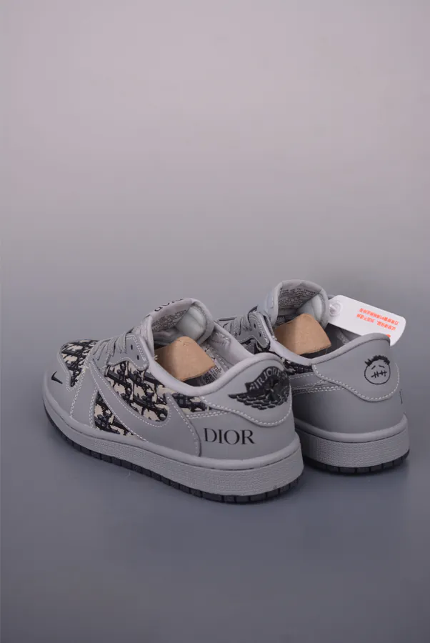 Fraent x Travis Scott x Air 1 Low 三方联名倒钩
