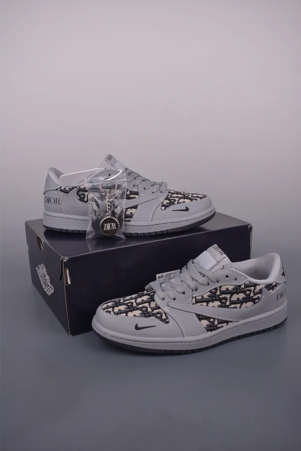 Fraent x Travis Scott x Air 1 Low 三方联名倒钩
