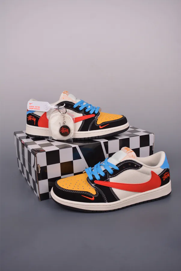 Fraent x Travis Scott x DIY Air 1 Low Triple Collaboration