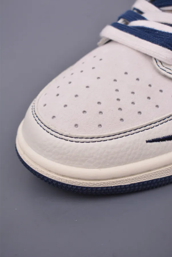 Fraent x Travis Scott x Air 1 Low Triple Collaboration Low Sneaker