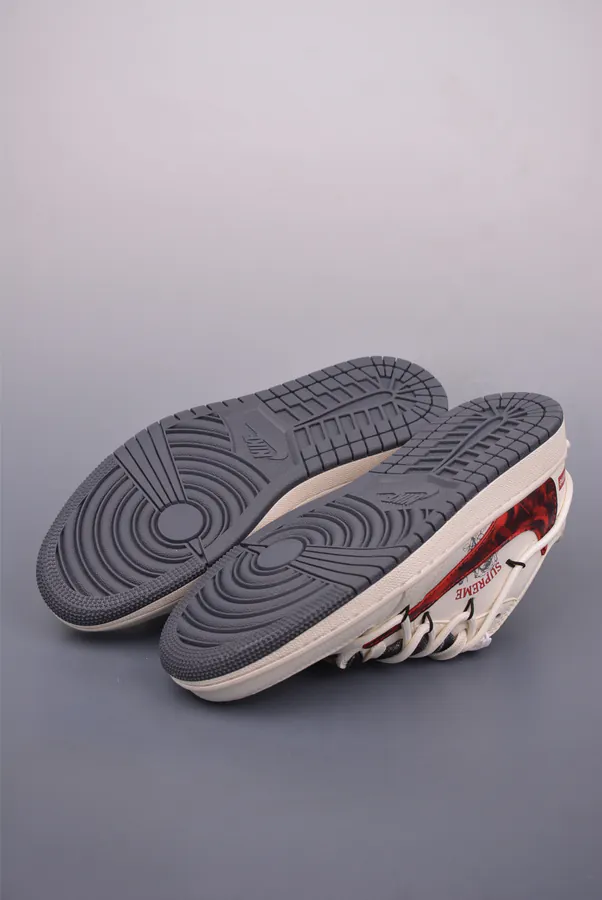 Fraent x Travis Scott x Air 1 Low 三方联名低帮倒钩鞋