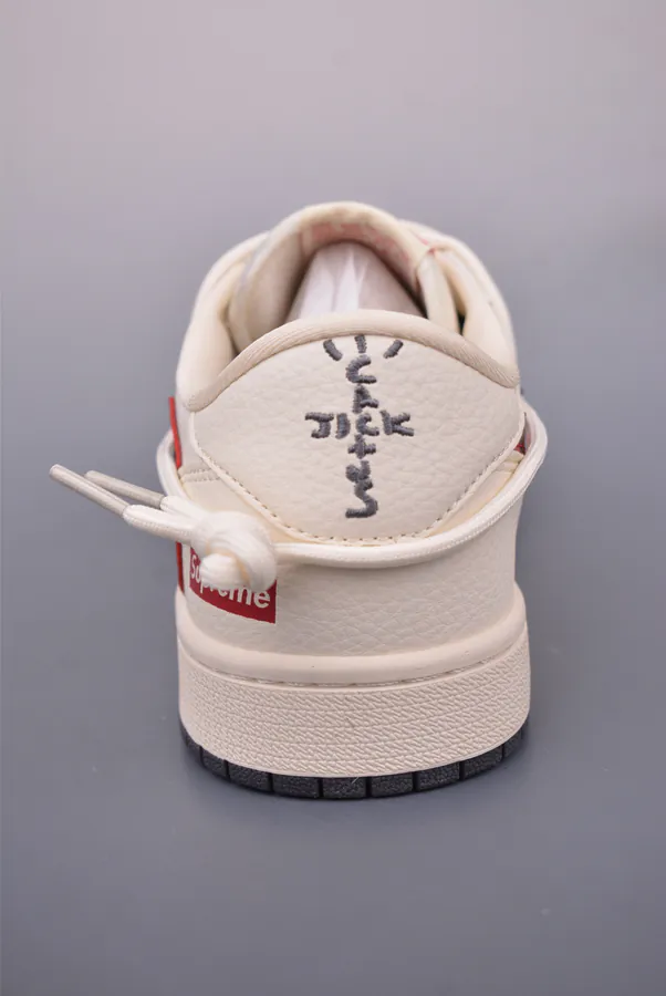 Fraent x Travis Scott x Air 1 Low 三方联名低帮倒钩鞋