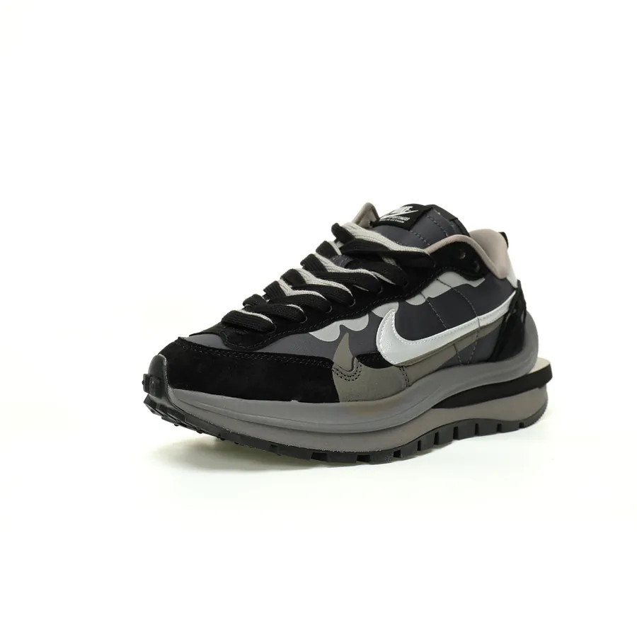 Sacai x Nike VaporWaffle 3.0 BlackSilverGrey