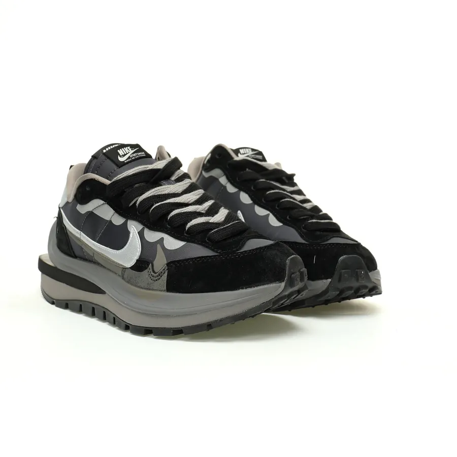 Sacai x Nike VaporWaffle 3.0 BlackSilverGrey
