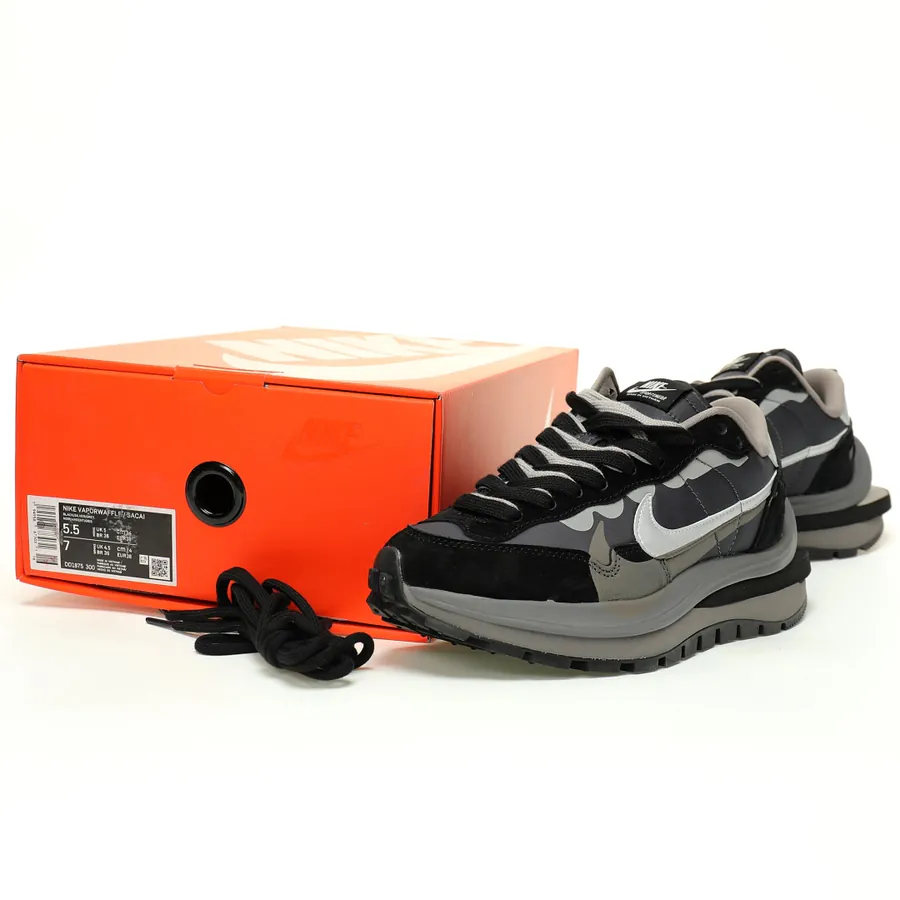 Sacai x Nike VaporWaffle 3.0 BlackSilverGrey