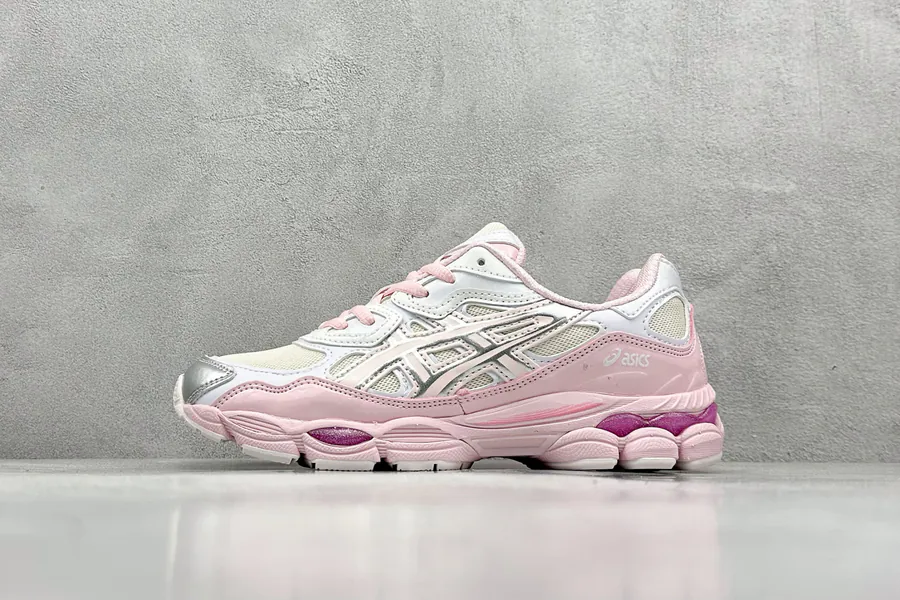 ASI GEL C™ Low Top Athletic Sneakers