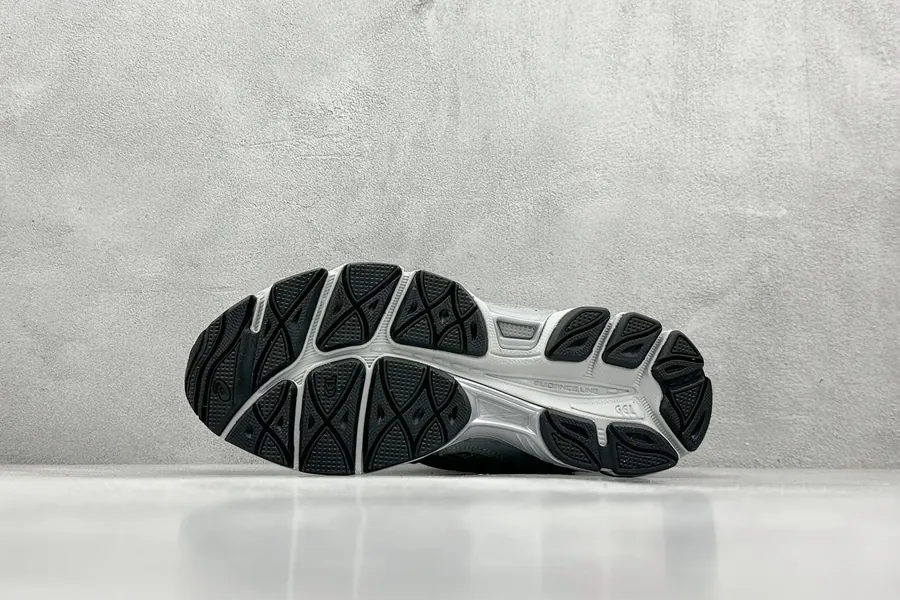 ASI GEL C Low Top Athletic Sneakers