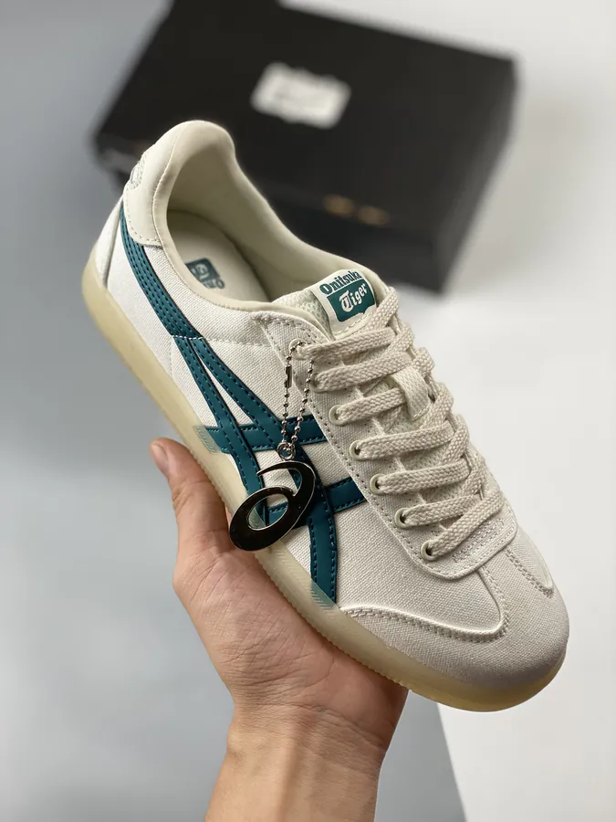 Asics Onitsuka Tiger Tokuten Retro Sneaker for Men and Women
